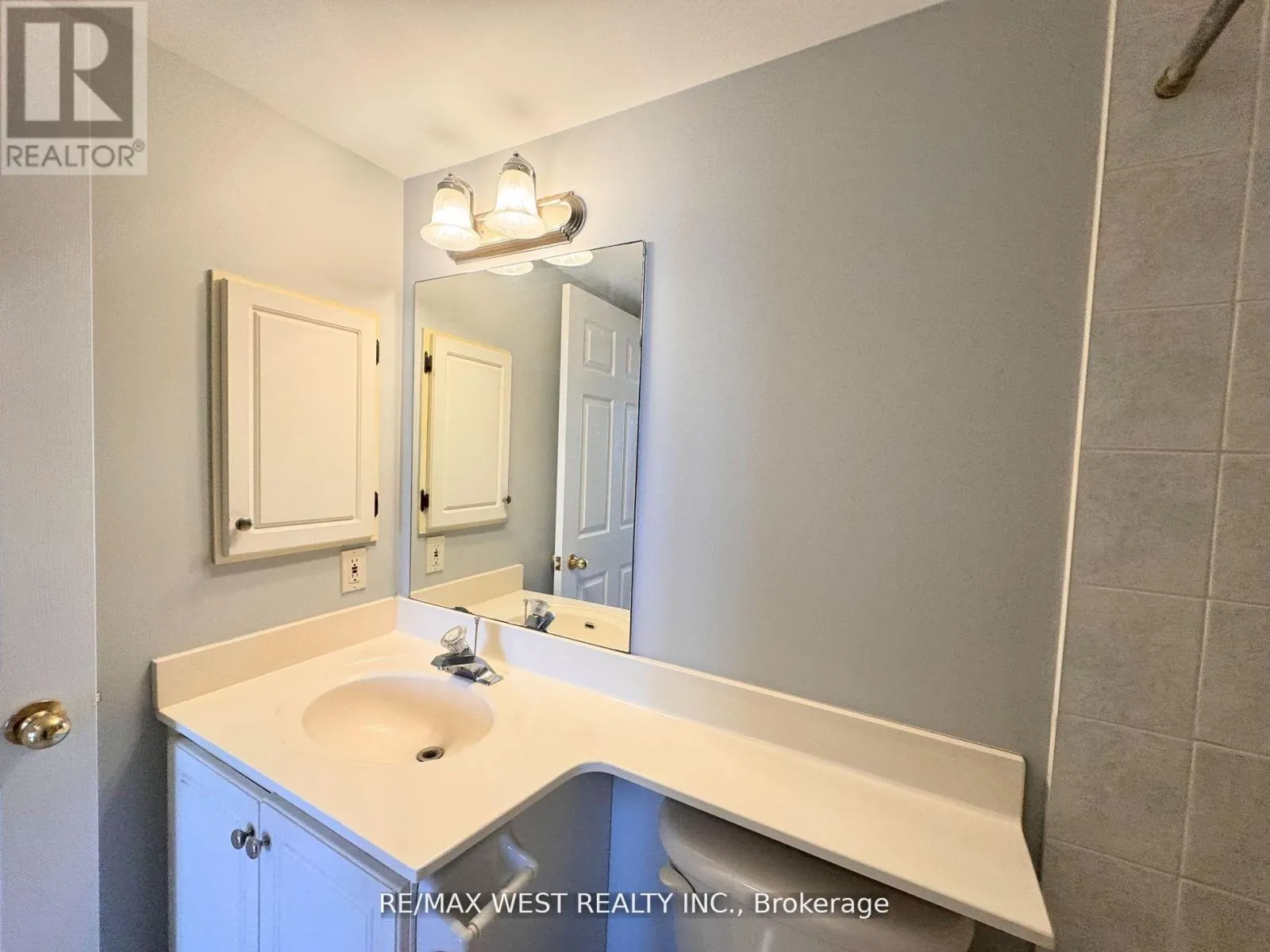 PH7 - 1700 EGLINTON AVENUE E