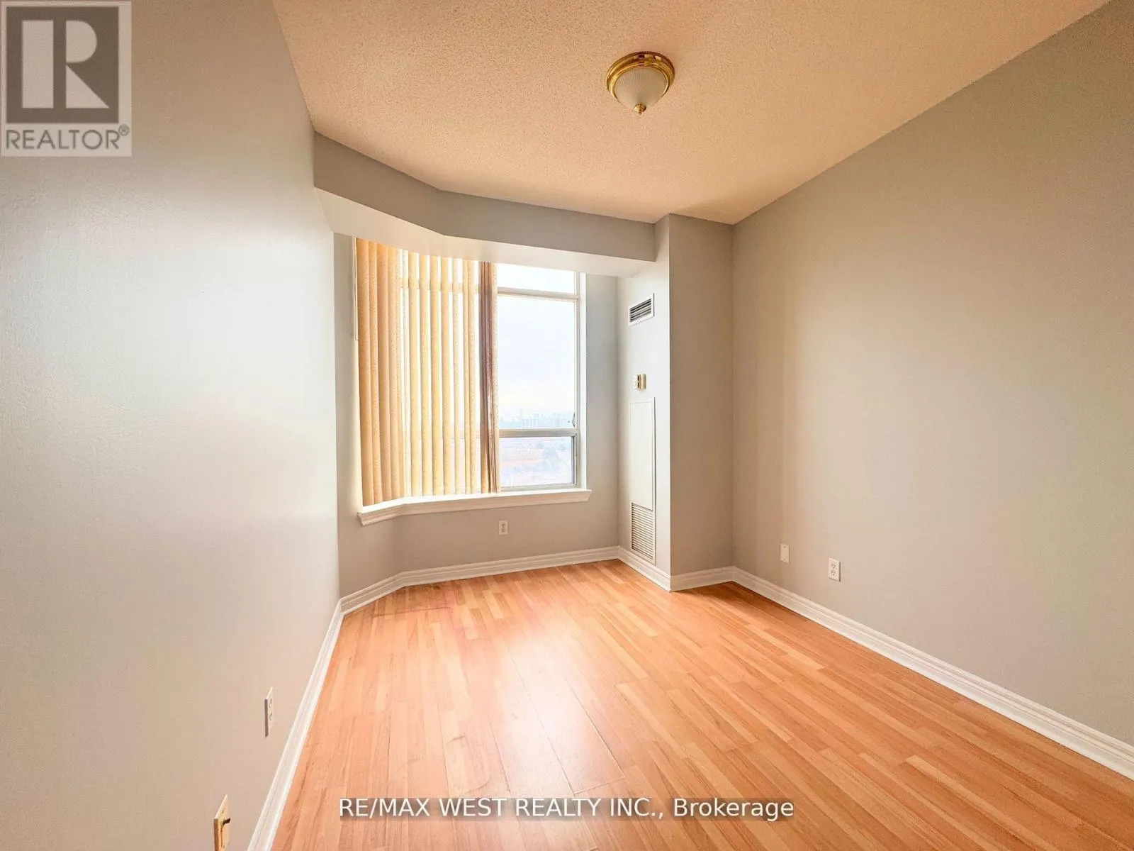 PH7 - 1700 EGLINTON AVENUE E