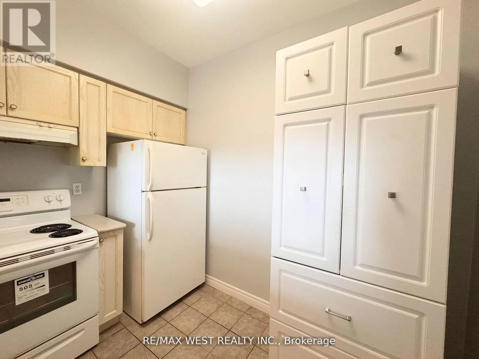 PH7 - 1700 EGLINTON AVENUE E