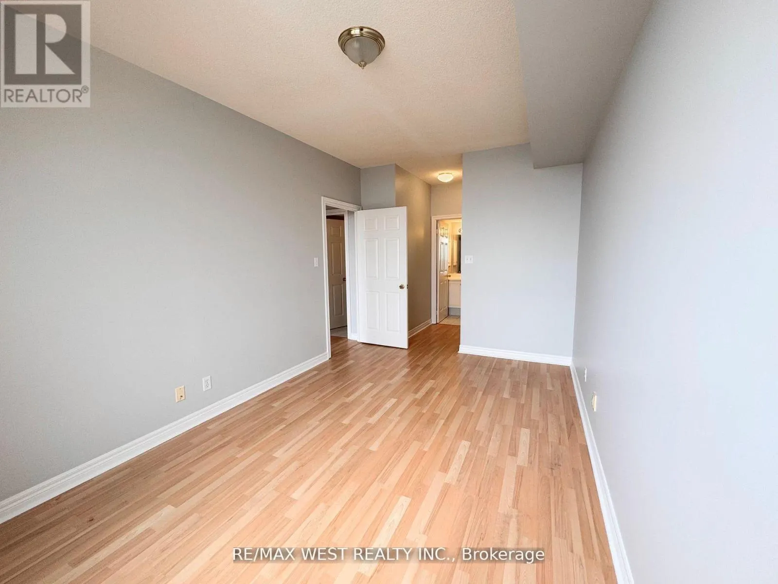 PH7 - 1700 EGLINTON AVENUE E