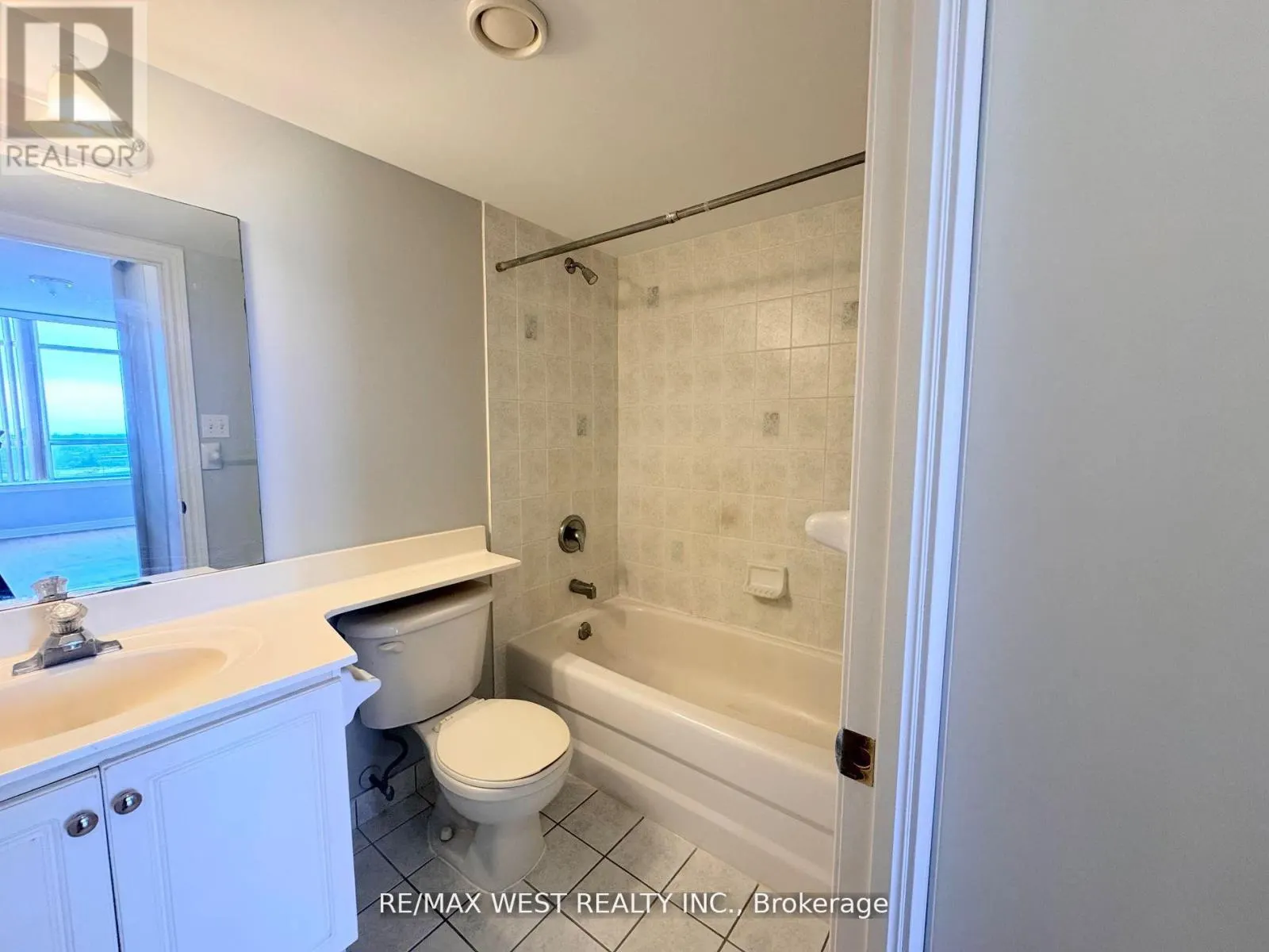 PH7 - 1700 EGLINTON AVENUE E