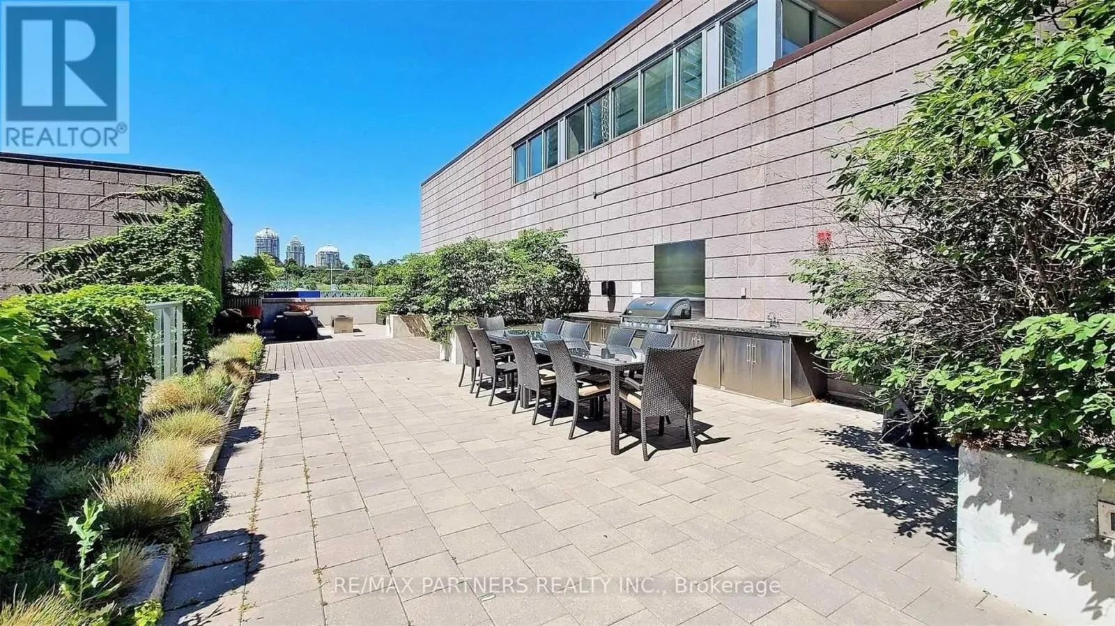 716 - 121 MCMAHON DRIVE