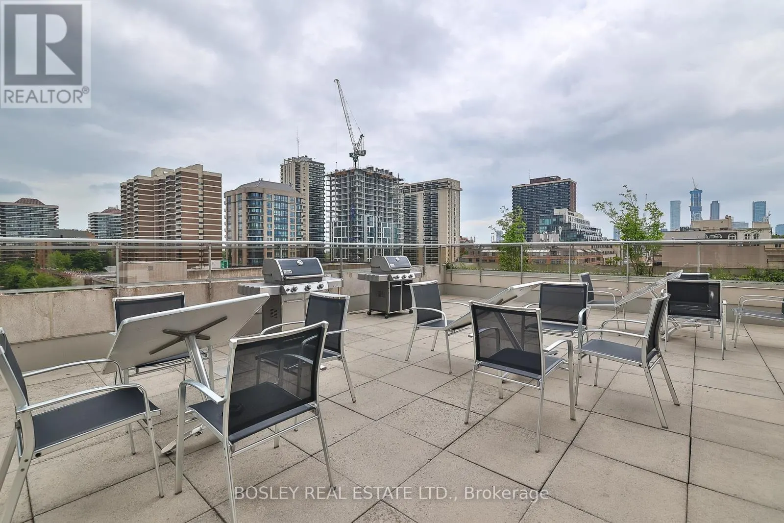 201 - 1430 YONGE STREET