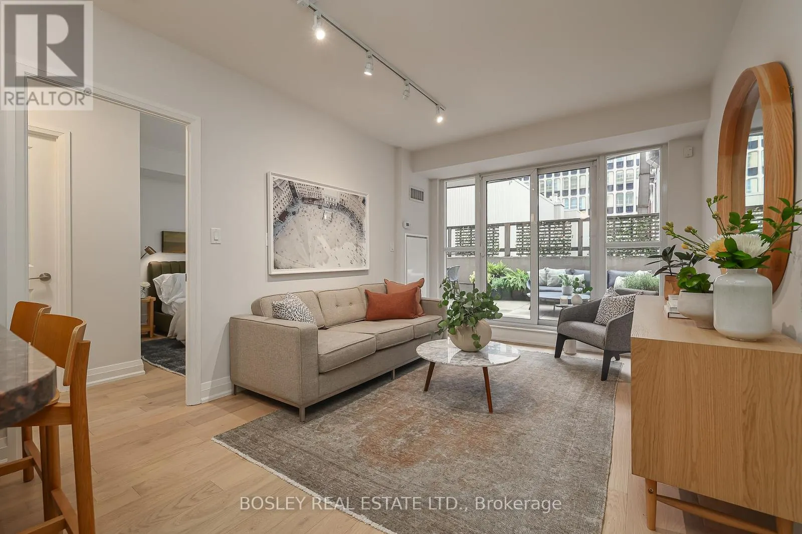 201 - 1430 YONGE STREET