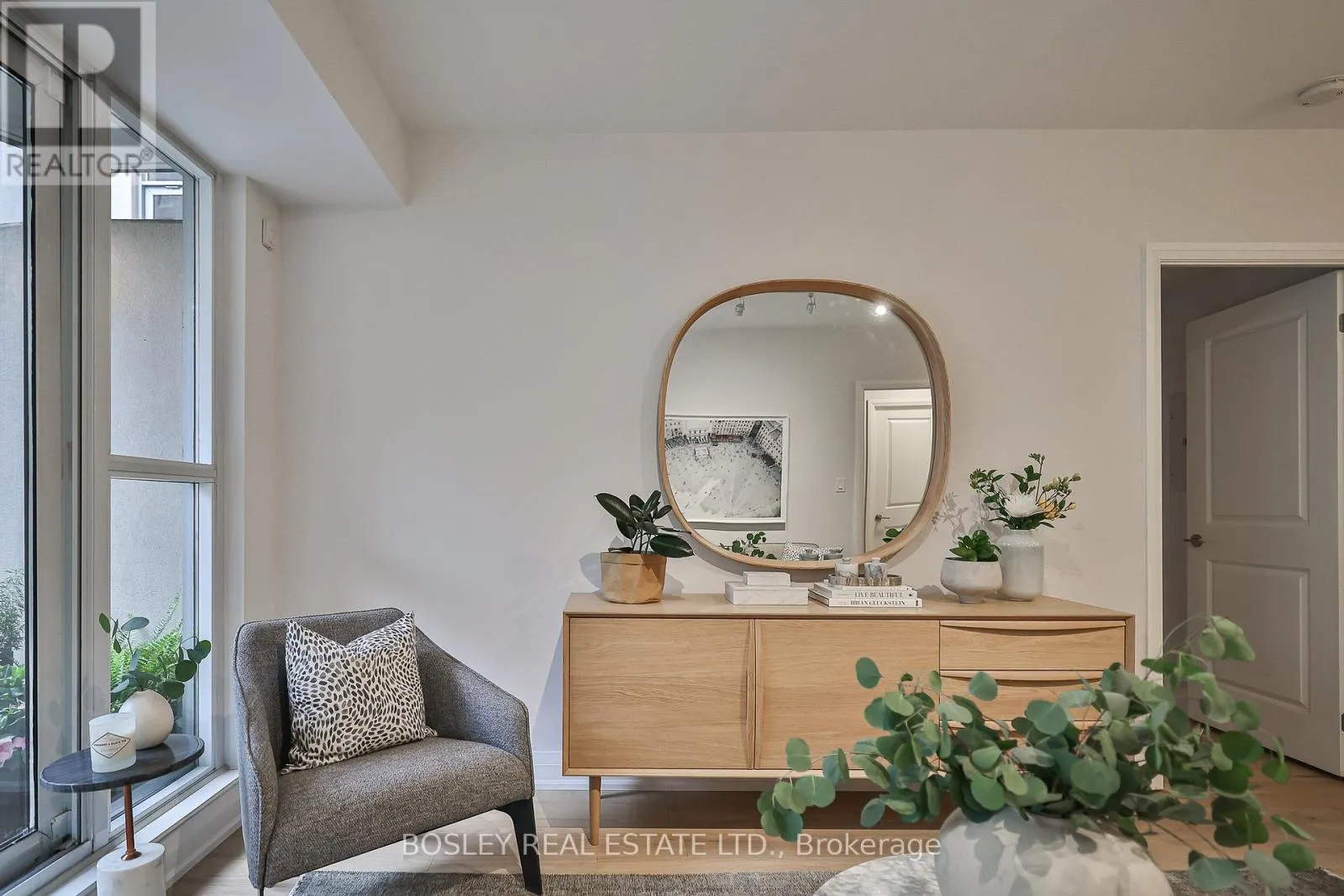 201 - 1430 YONGE STREET