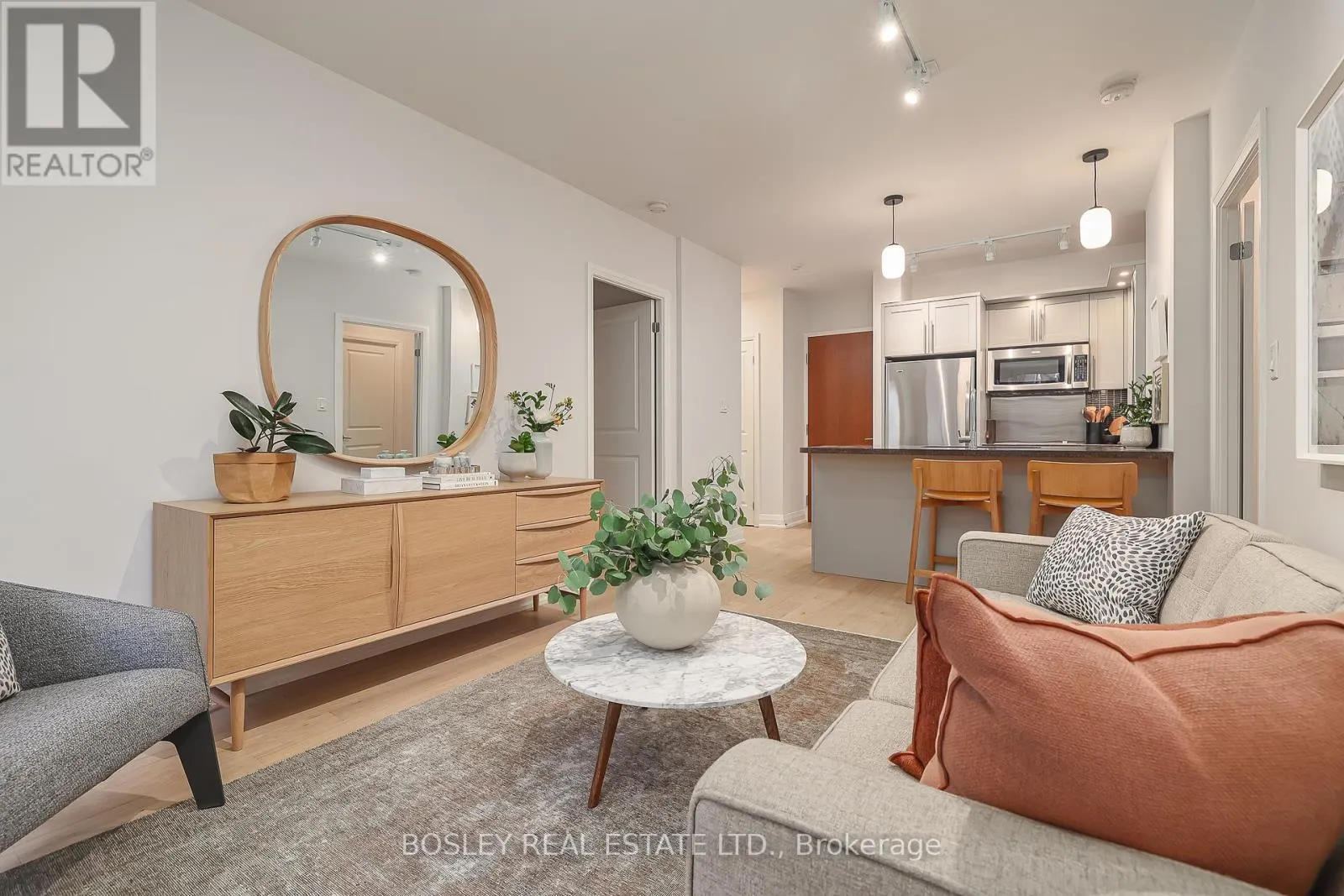 201 - 1430 YONGE STREET