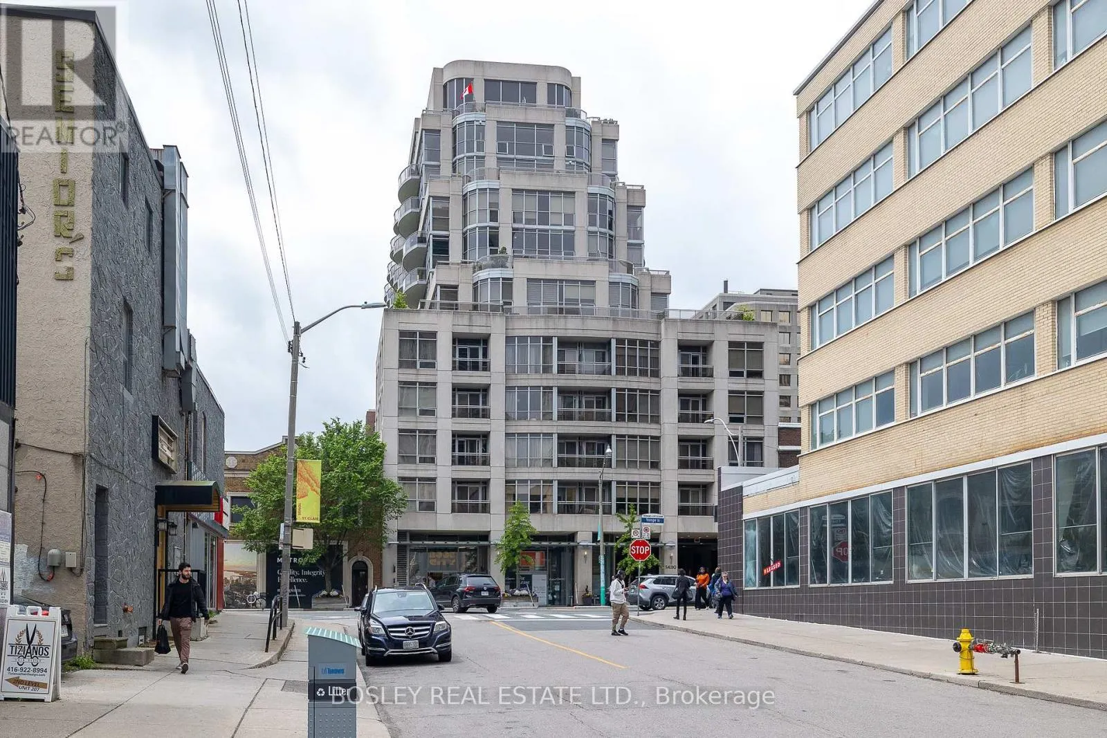 201 - 1430 YONGE STREET