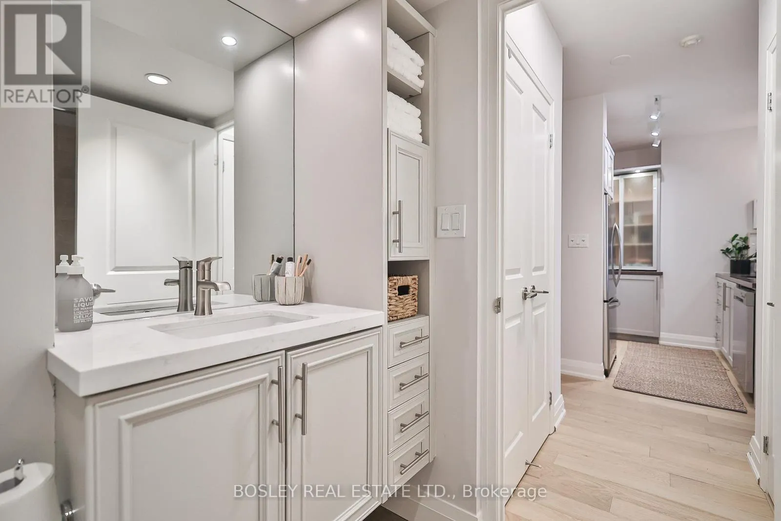 201 - 1430 YONGE STREET