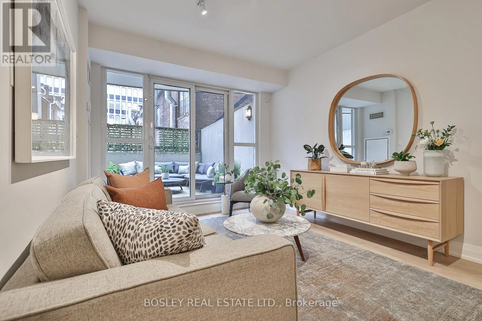 201 - 1430 YONGE STREET