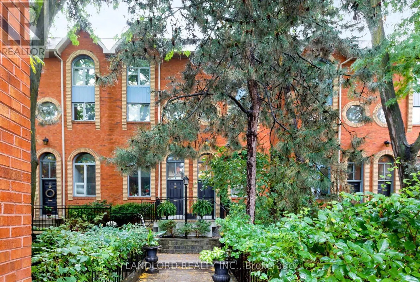 14 - 280 SHERBOURNE STREET