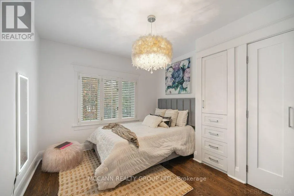 43 SHERWOOD AVENUE