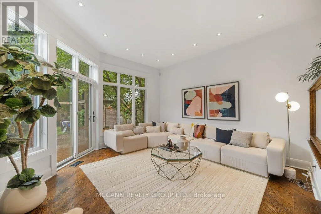 43 SHERWOOD AVENUE