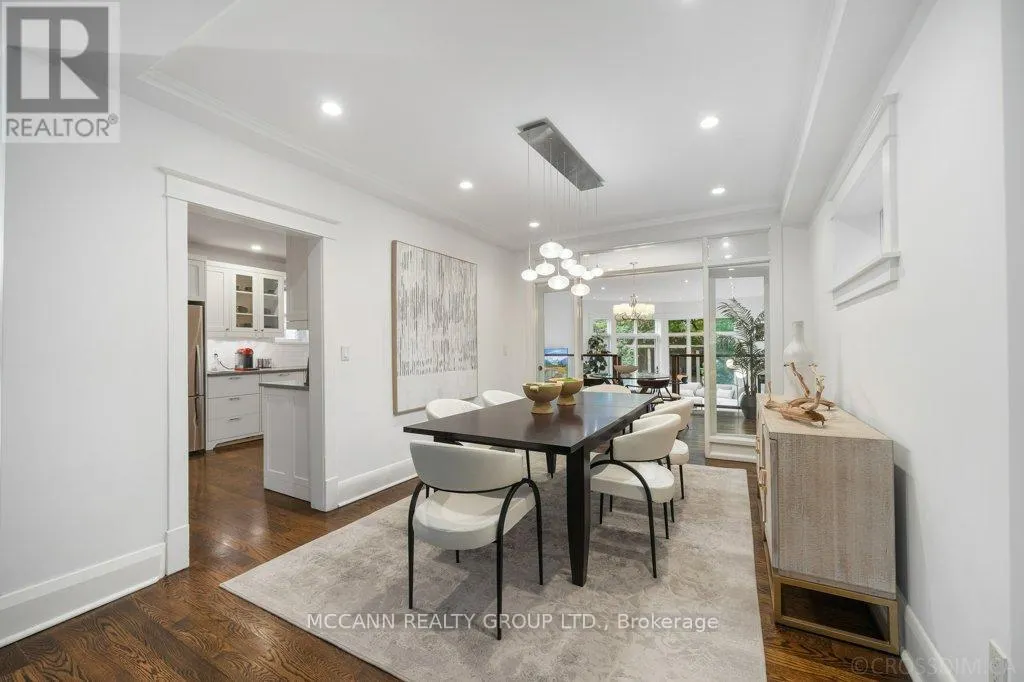 43 SHERWOOD AVENUE