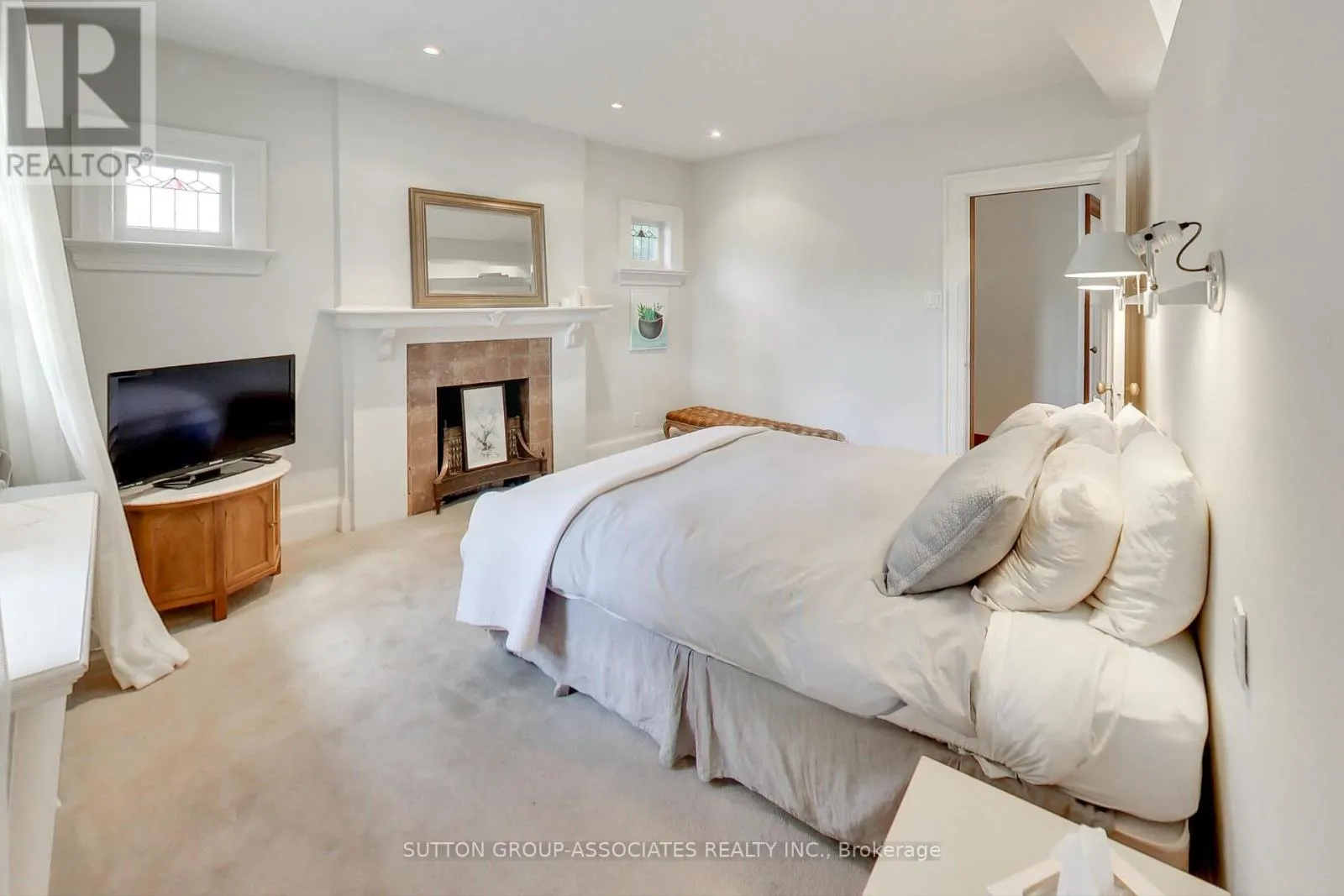 14 BRACONDALE HILL ROAD