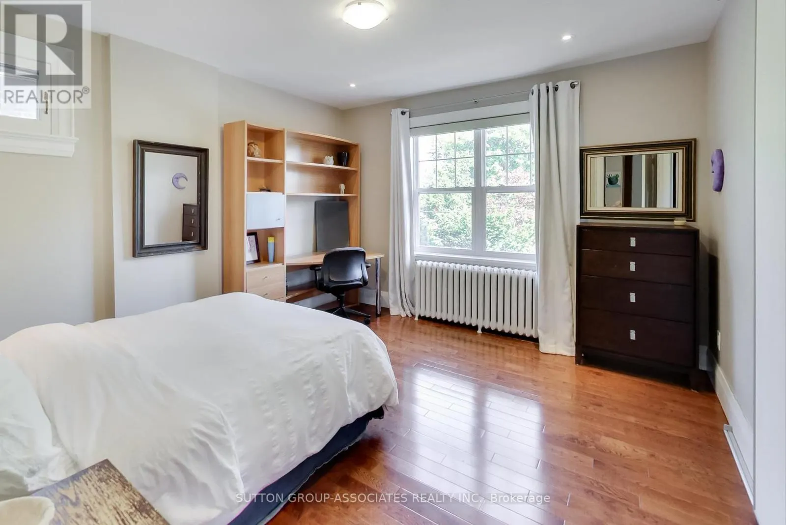 14 BRACONDALE HILL ROAD