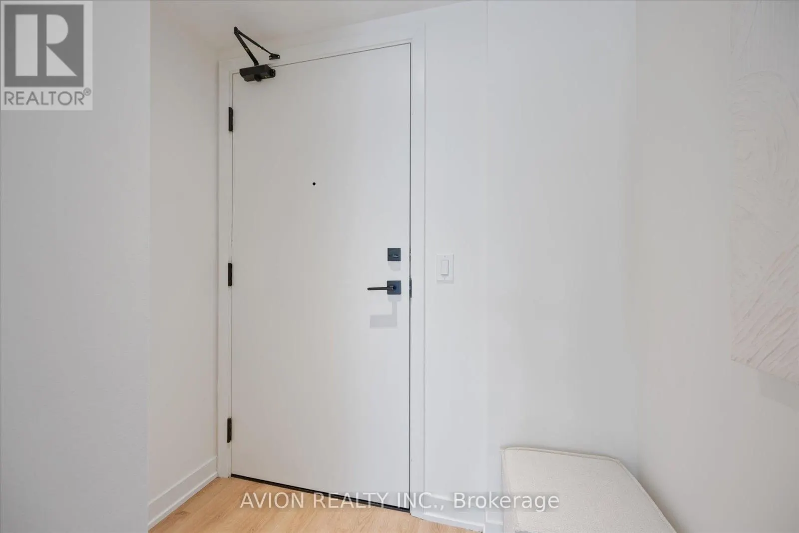 606 - 319 JARVIS STREET
