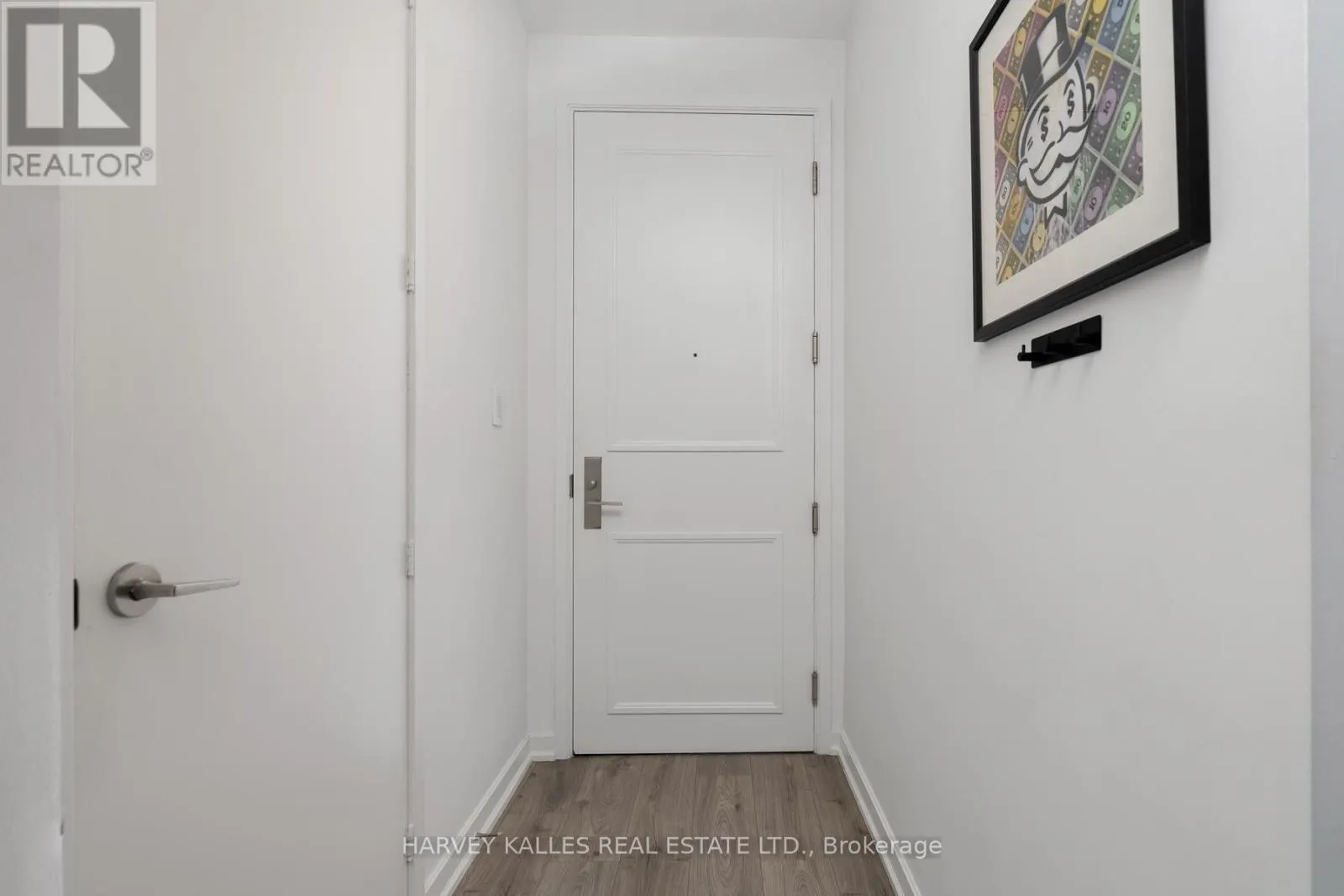 317 - 380 MACPHERSON AVENUE