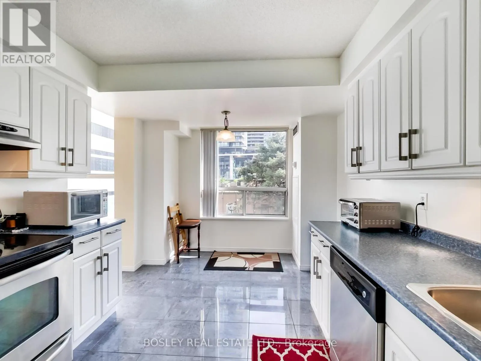 203 - 100 UPPER MADISON AVENUE