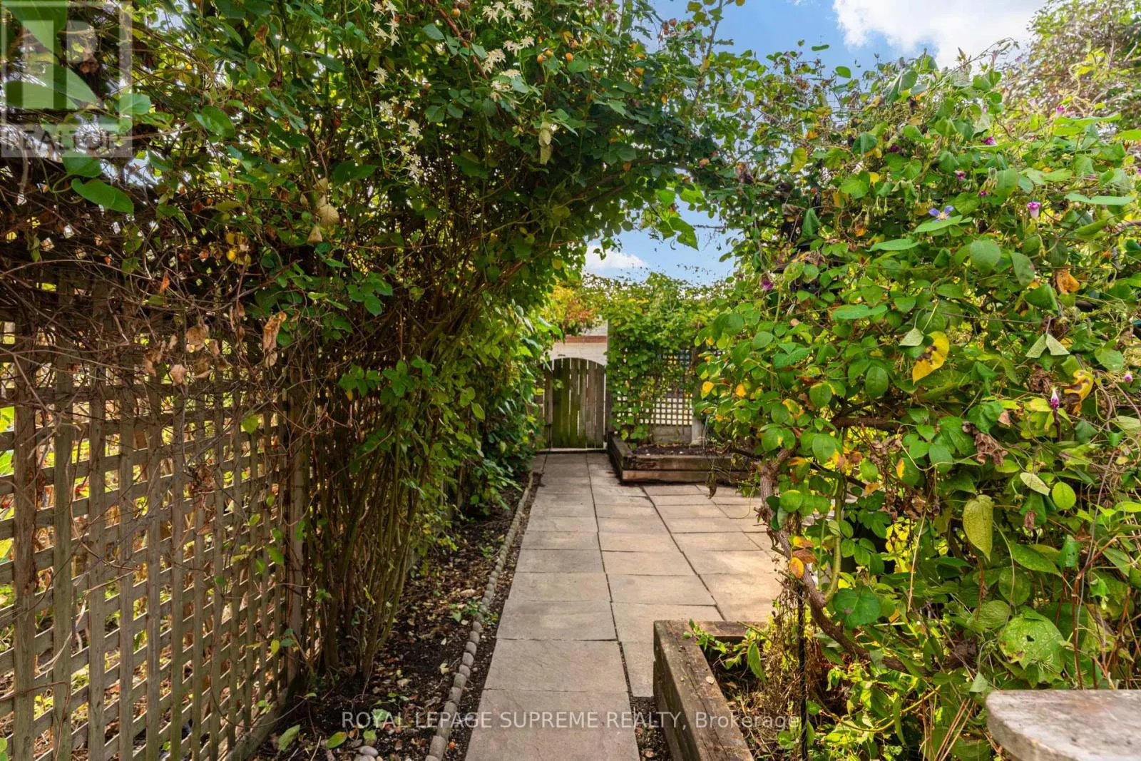 216 PALMERSTON AVENUE