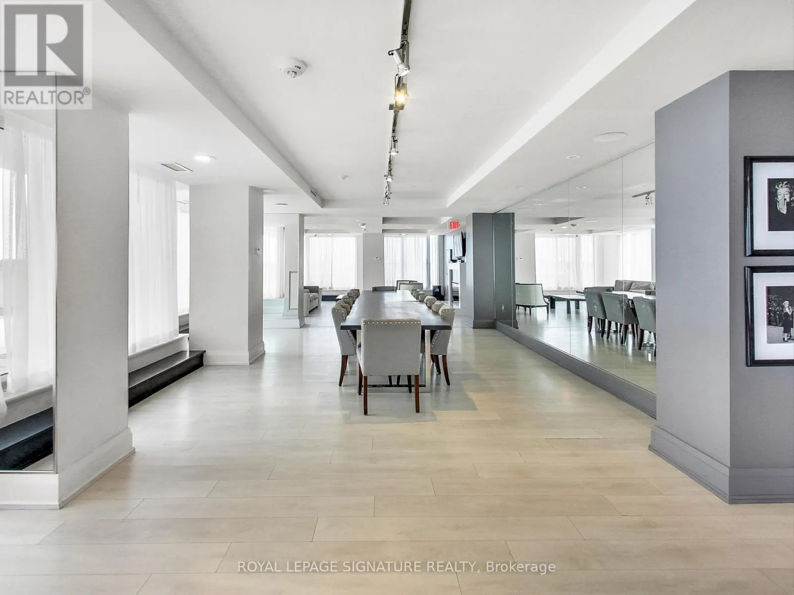 2816 - 125 WESTERN BATTERY ROAD