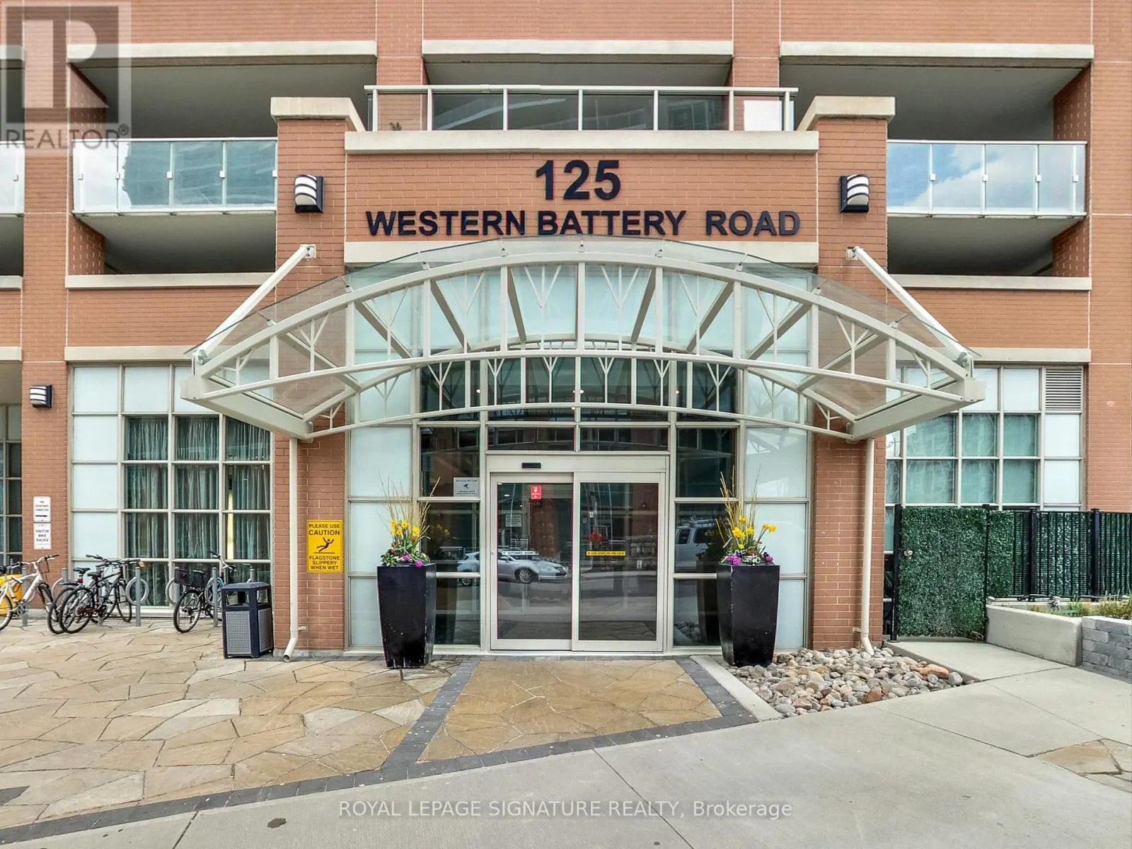 2816 - 125 WESTERN BATTERY ROAD