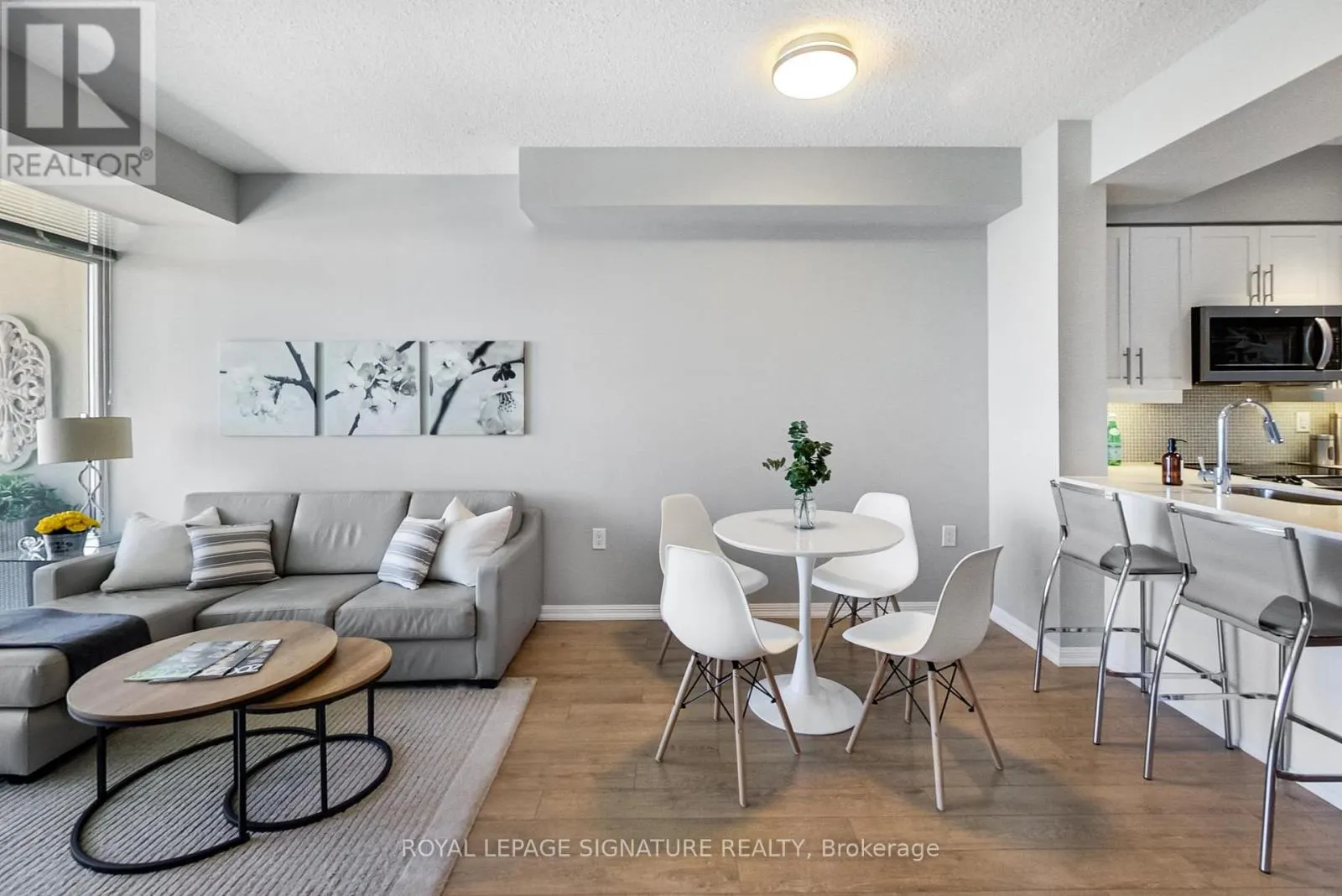2816 - 125 WESTERN BATTERY ROAD