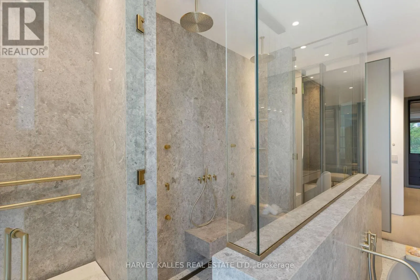 211 DUNVEGAN ROAD