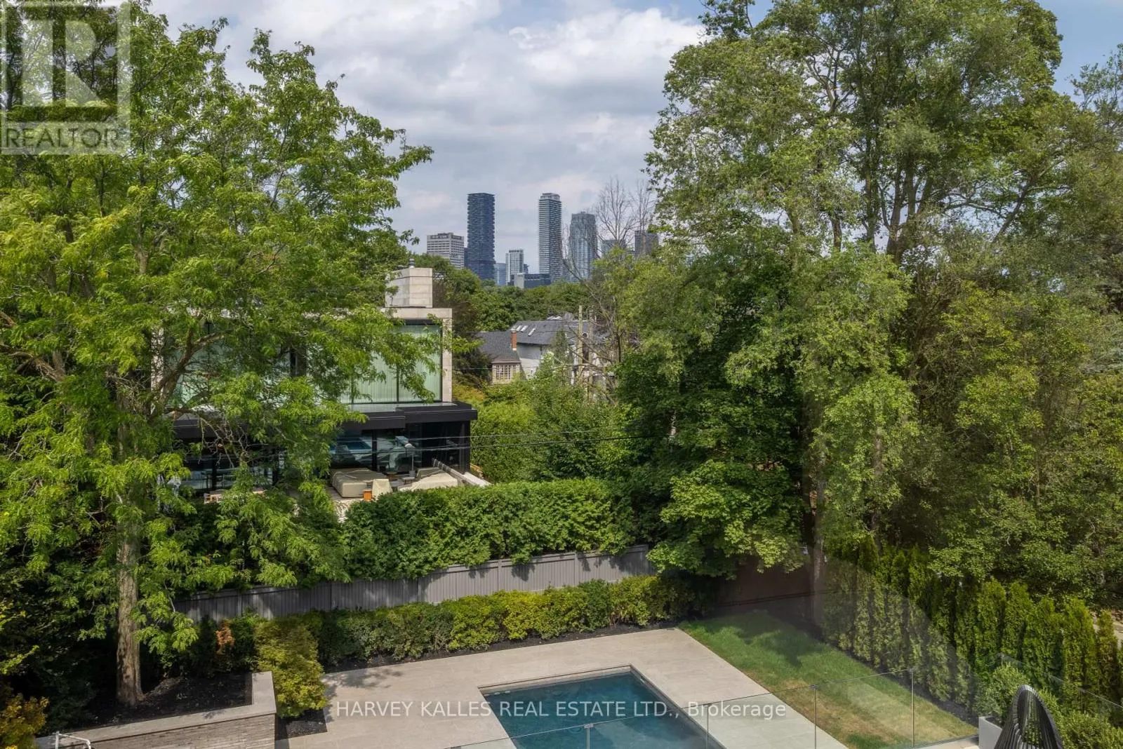 211 DUNVEGAN ROAD