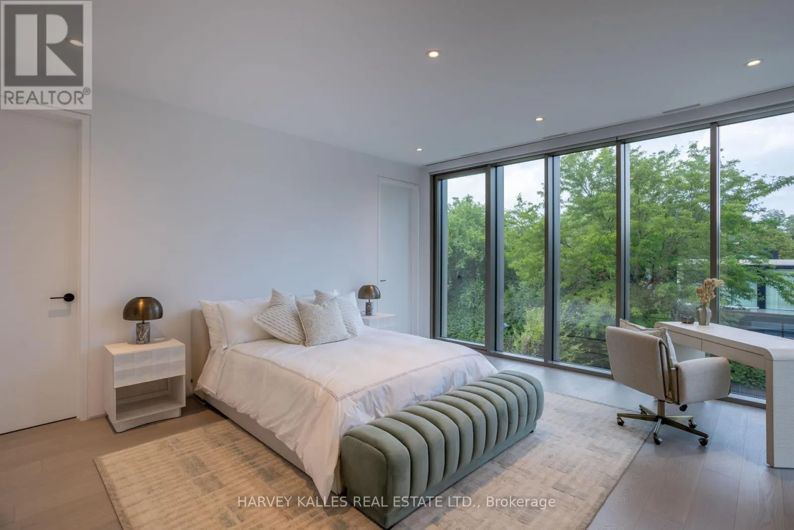211 DUNVEGAN ROAD