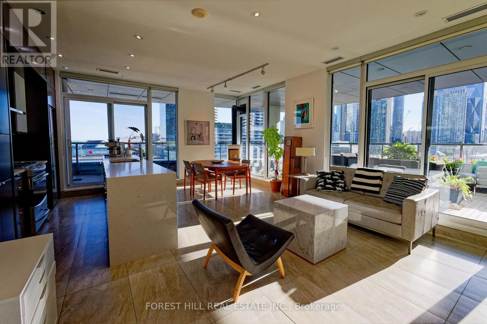 809 - 1 MARKET STREET