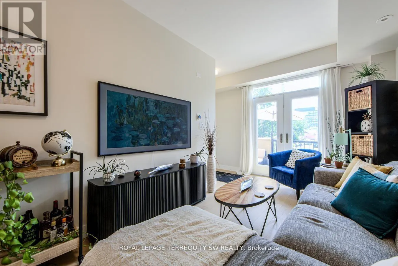 TH15 - 80 CARR STREET