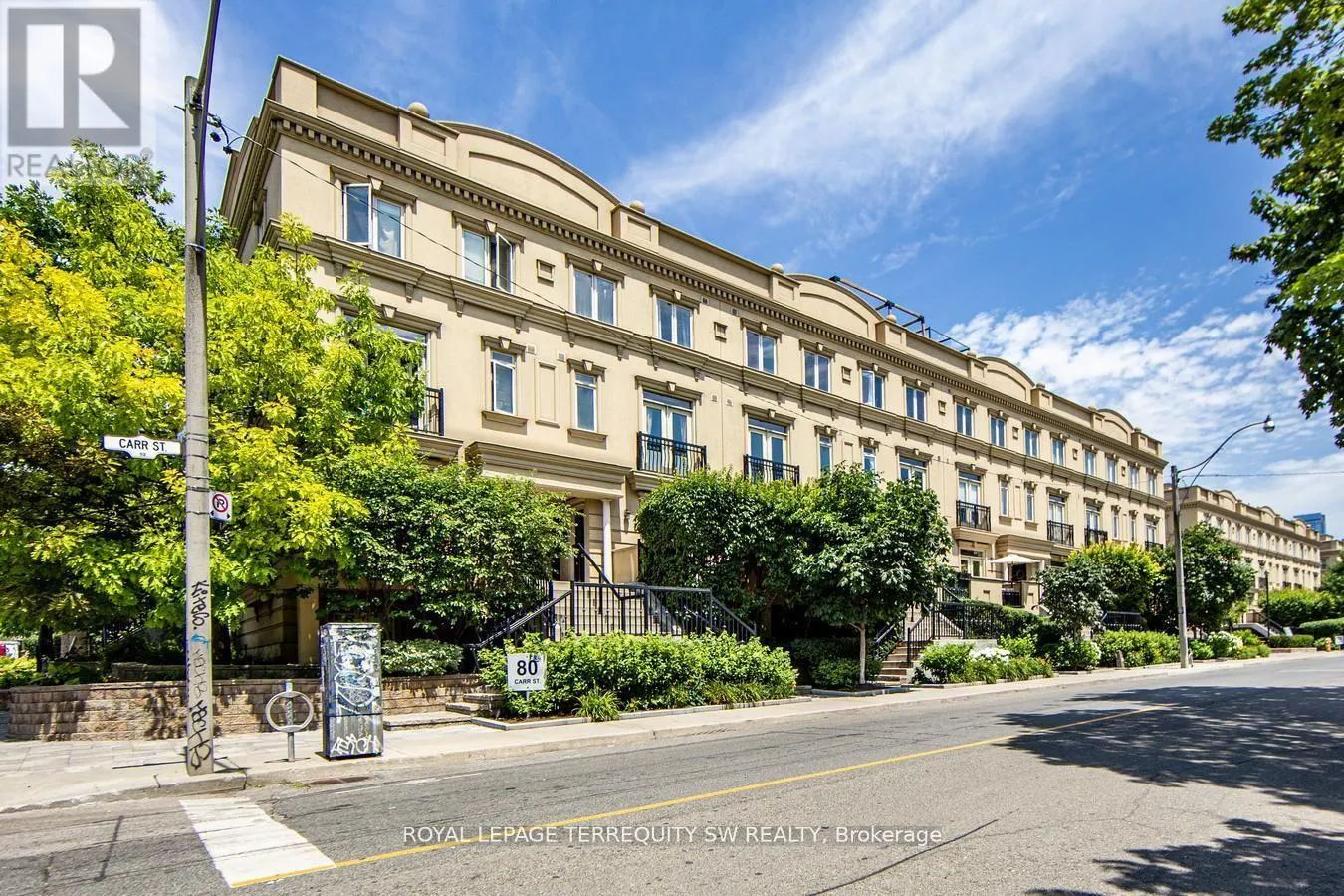 TH15 - 80 CARR STREET