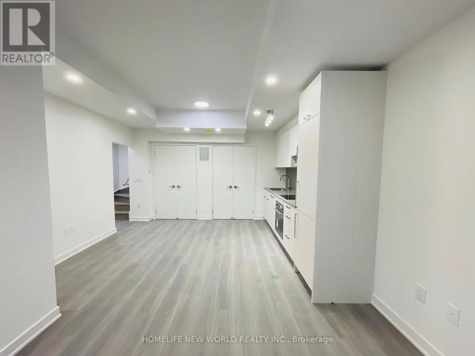 94 - 71 CURLEW DRIVE