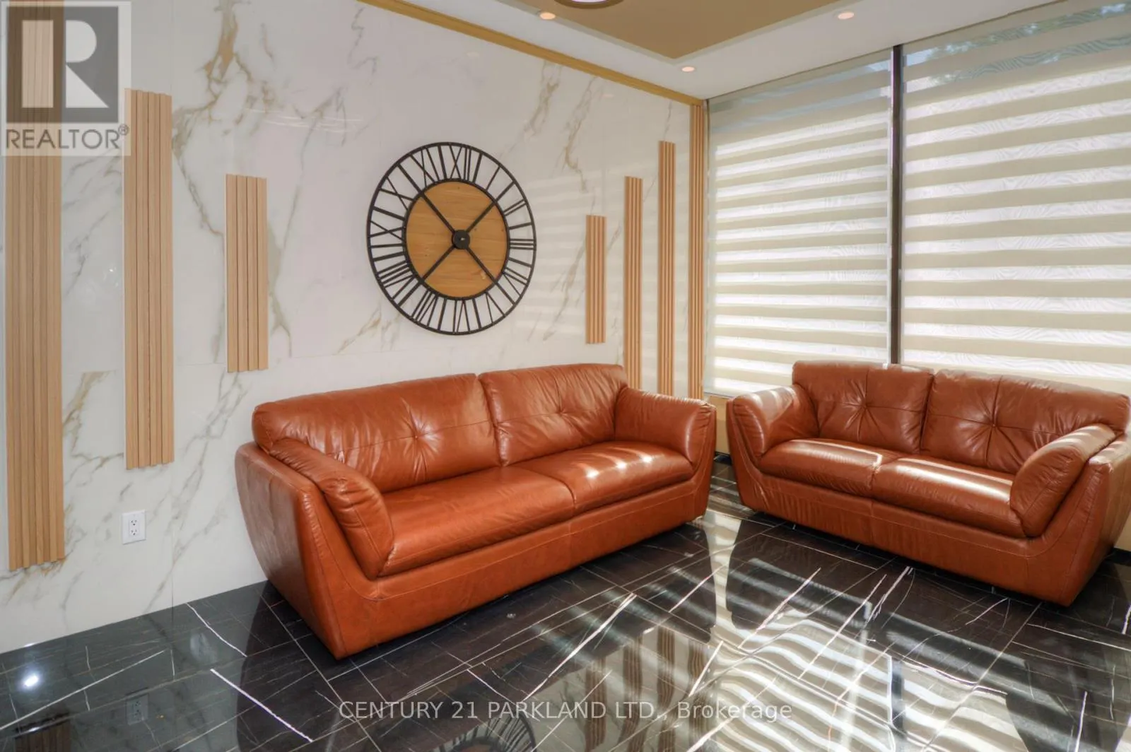 1409 - 10 SUNNY GLENWAY