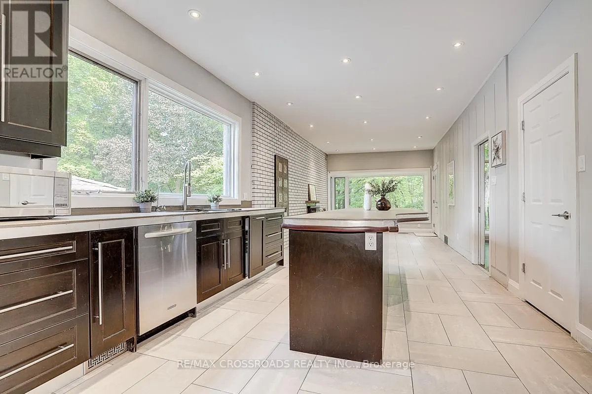 53 FOREST GROVE DRIVE