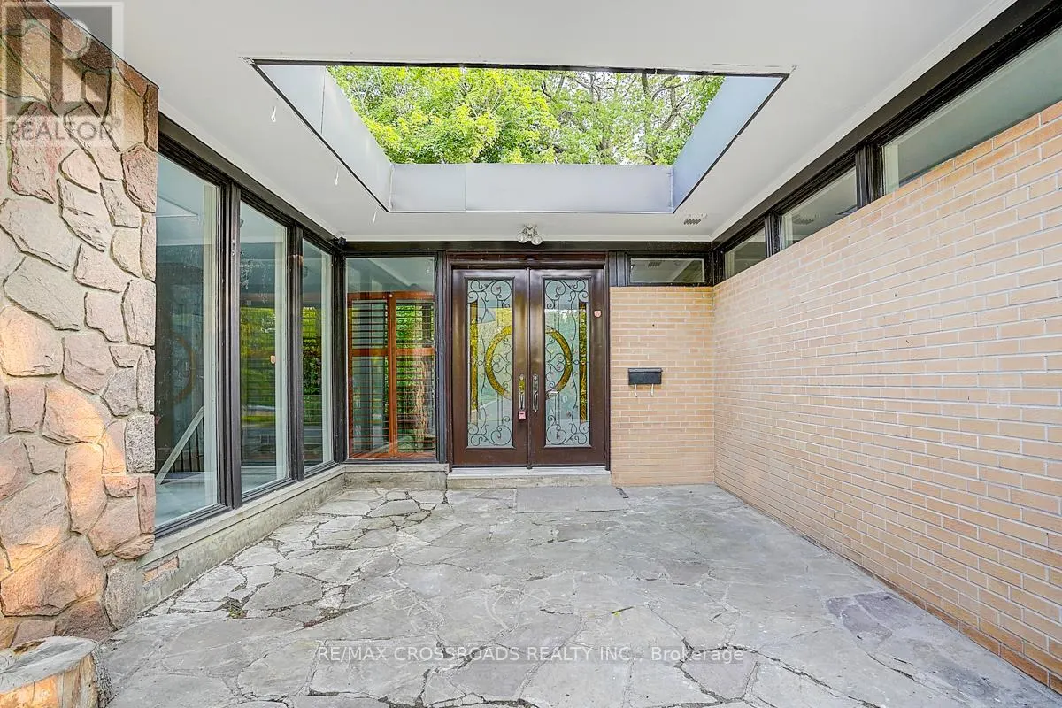 53 FOREST GROVE DRIVE