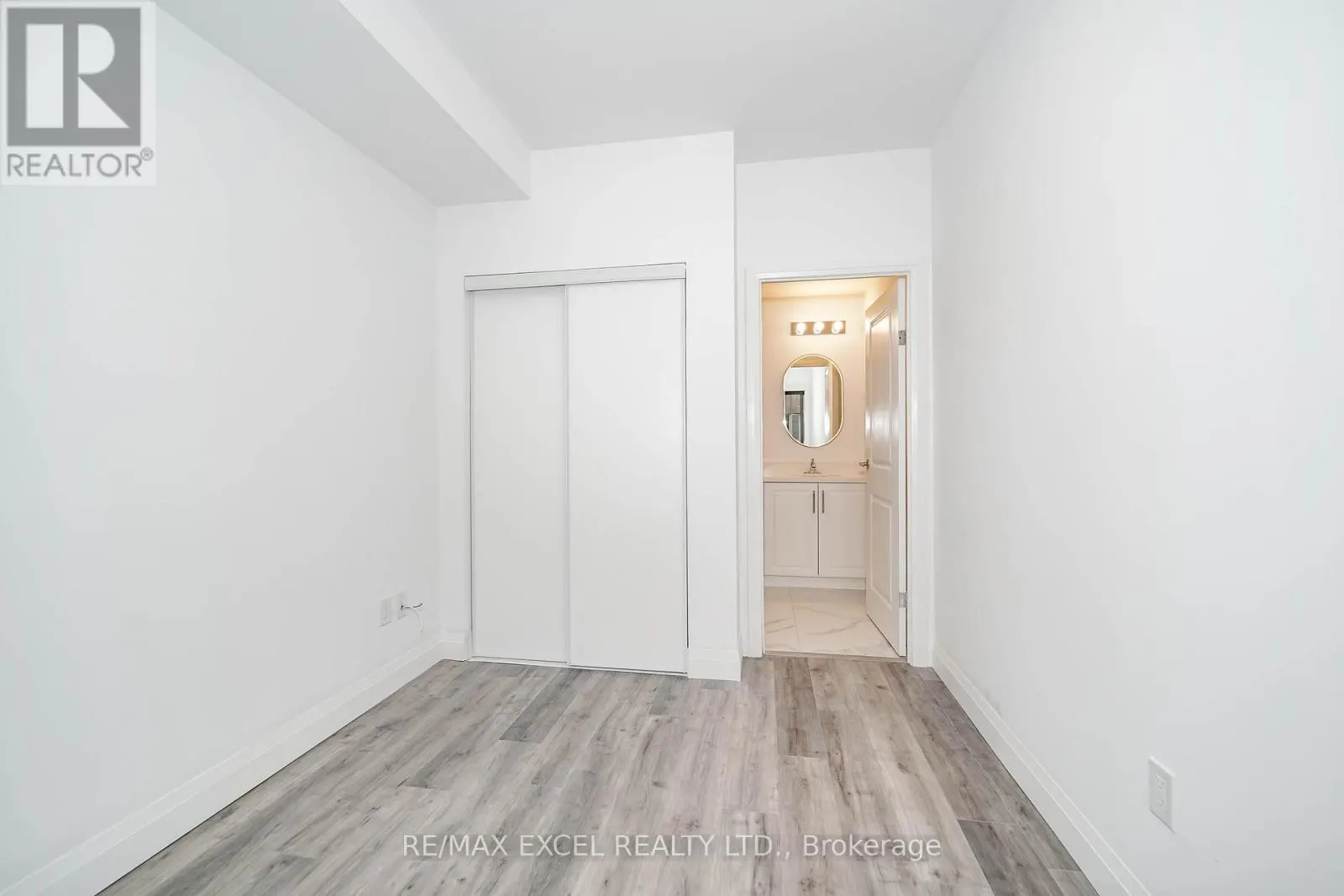 1205 - 220 VICTORIA STREET