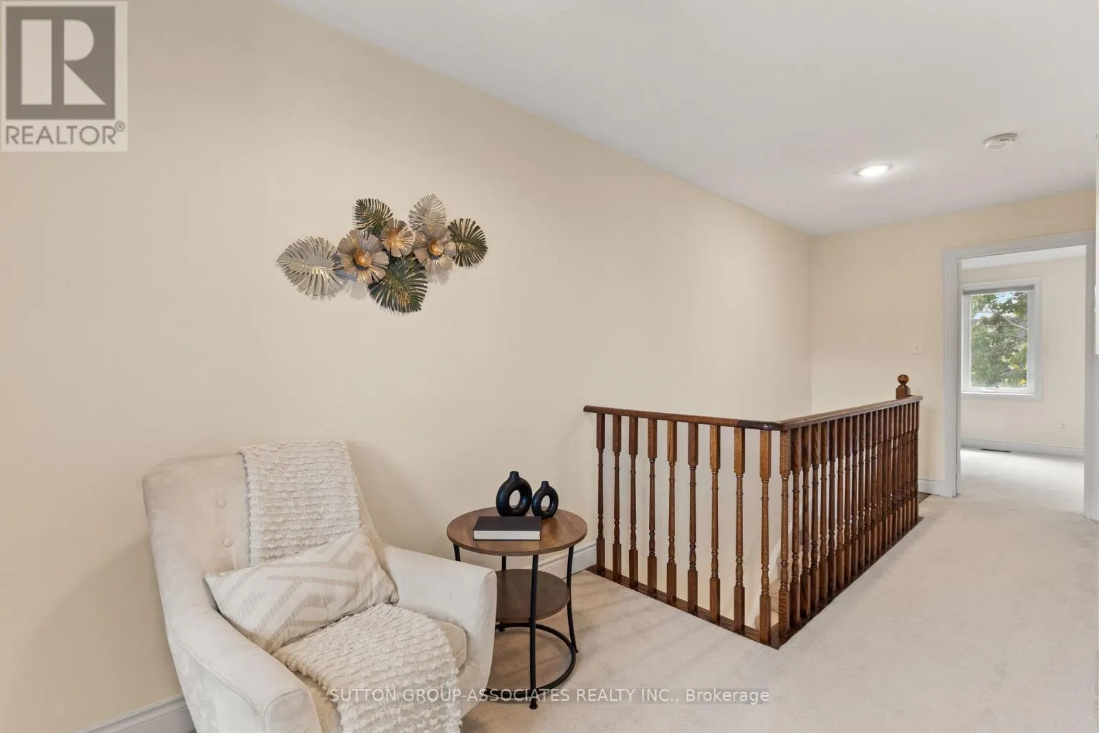 11 GARVIN MEWS