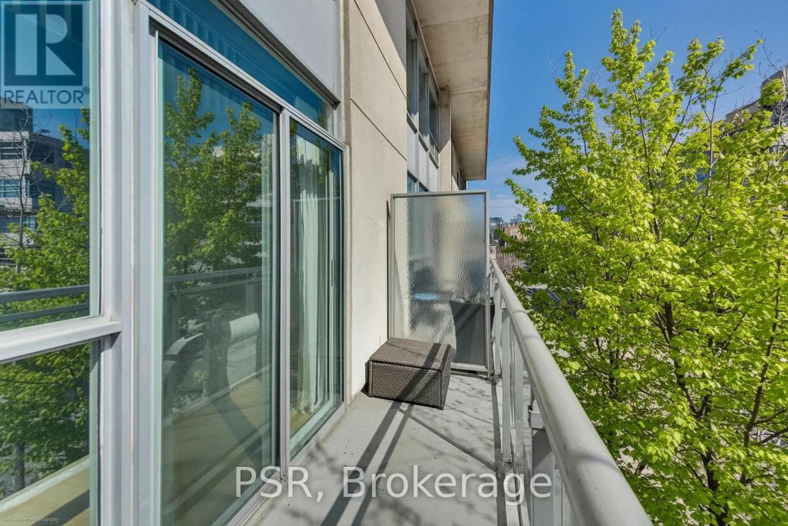 511 - 954 KING STREET W