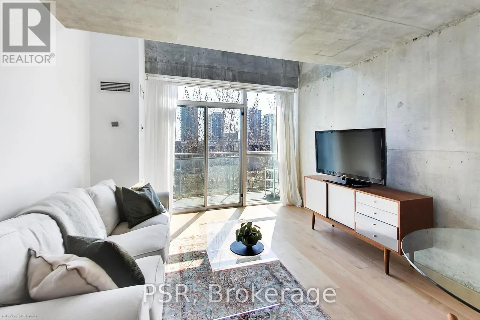 511 - 954 KING STREET W