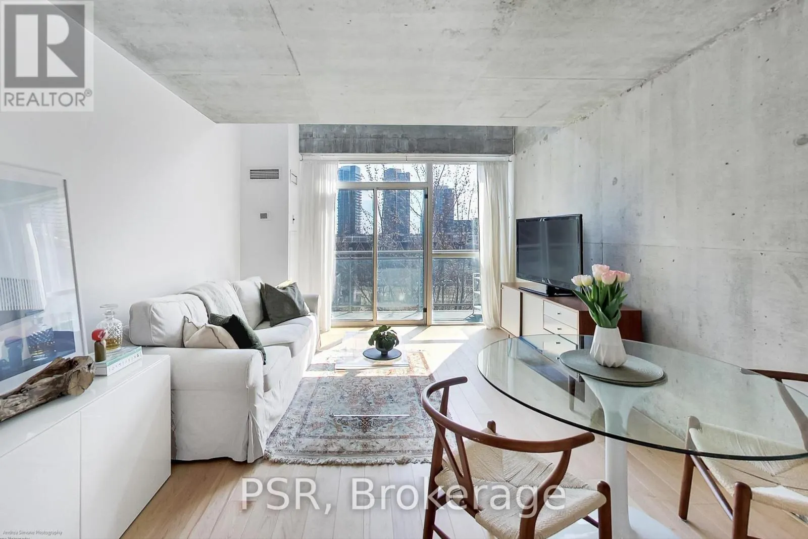 511 - 954 KING STREET W