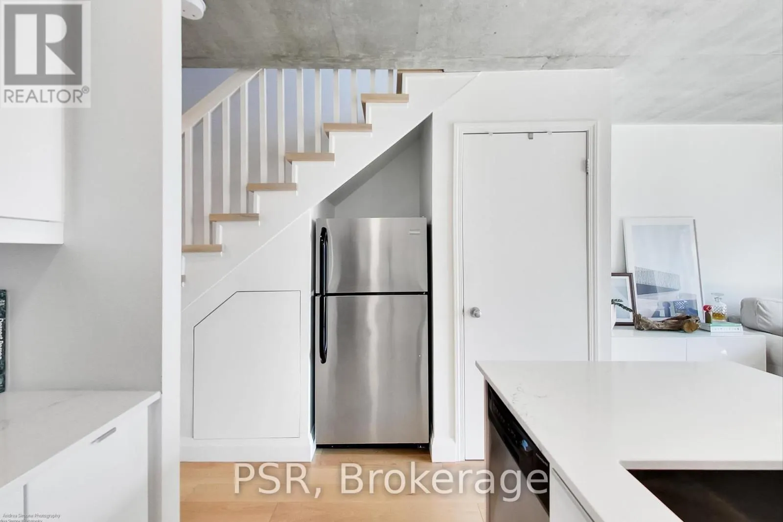 511 - 954 KING STREET W