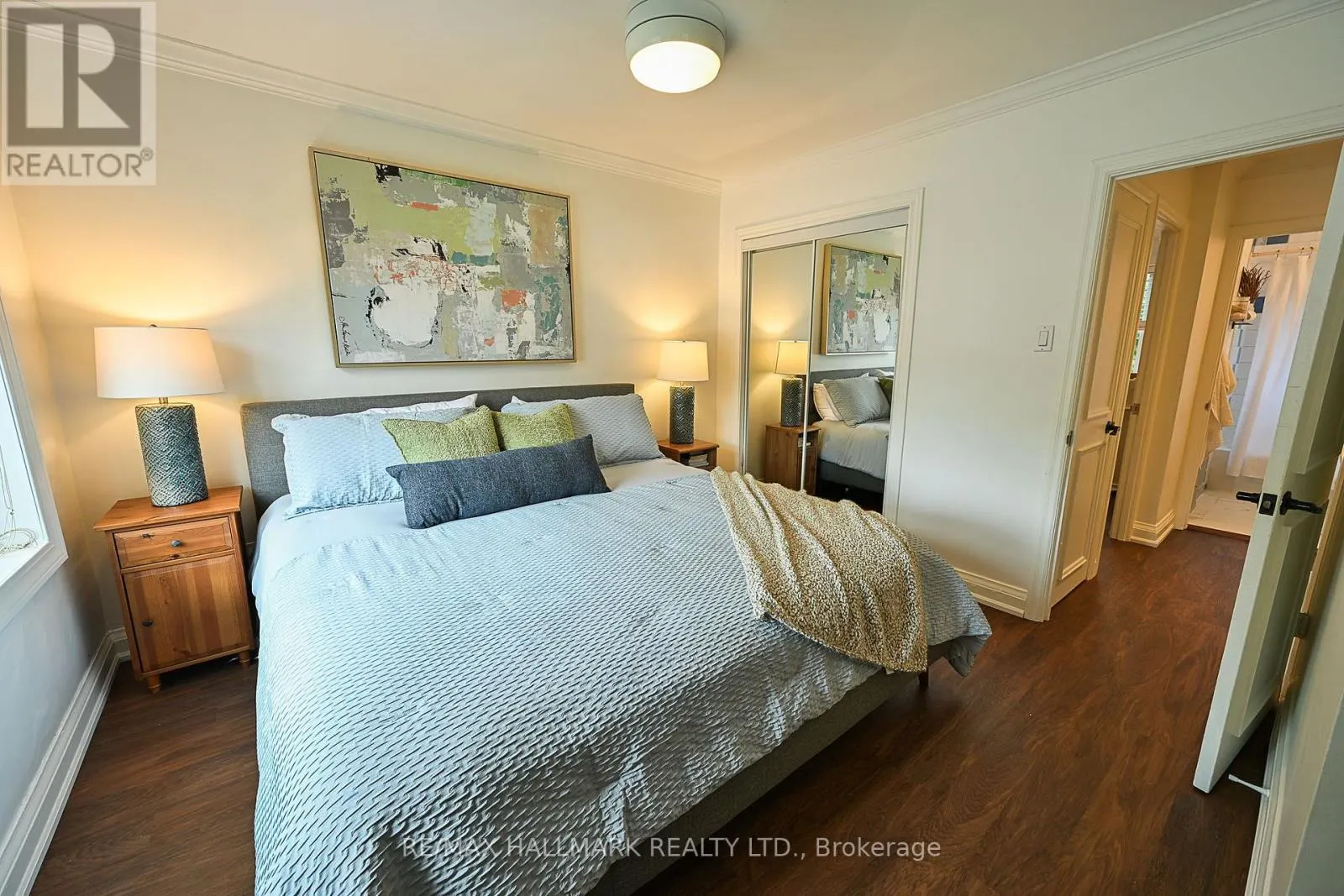 3318 BATHURST STREET