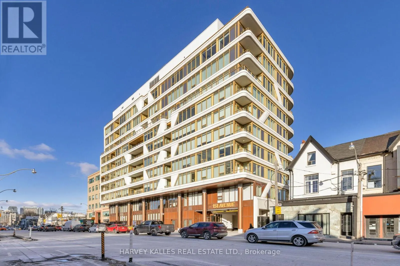 805 - 151 AVENUE ROAD