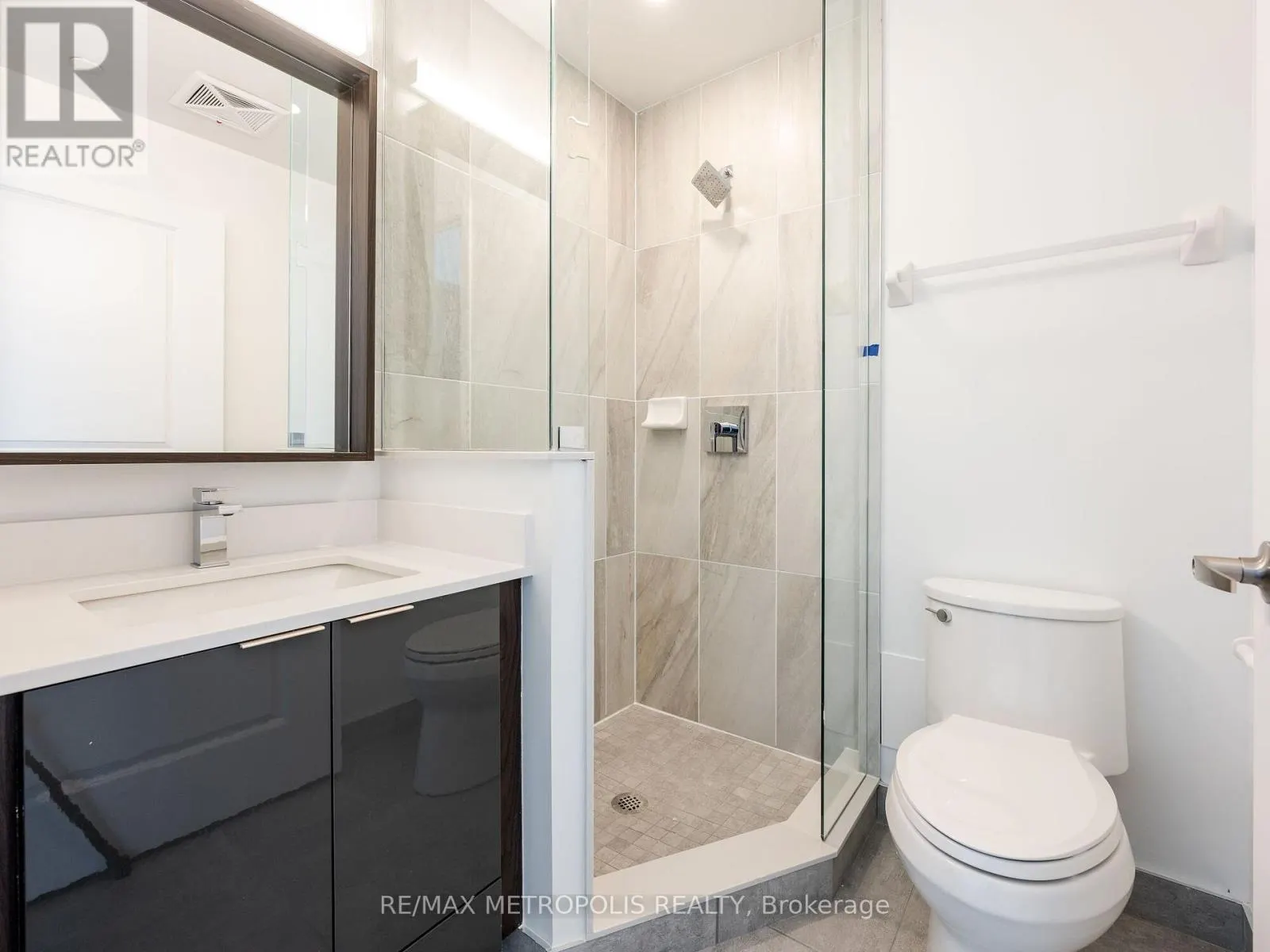 806 - 543 RICHMOND STREET W