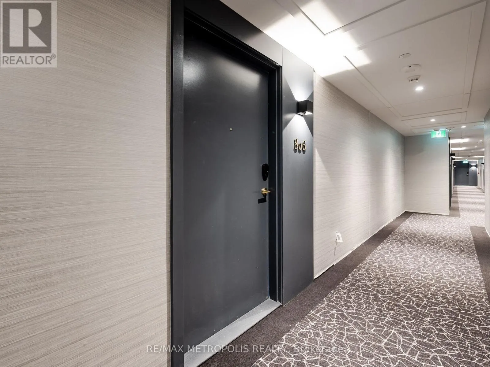 806 - 543 RICHMOND STREET W