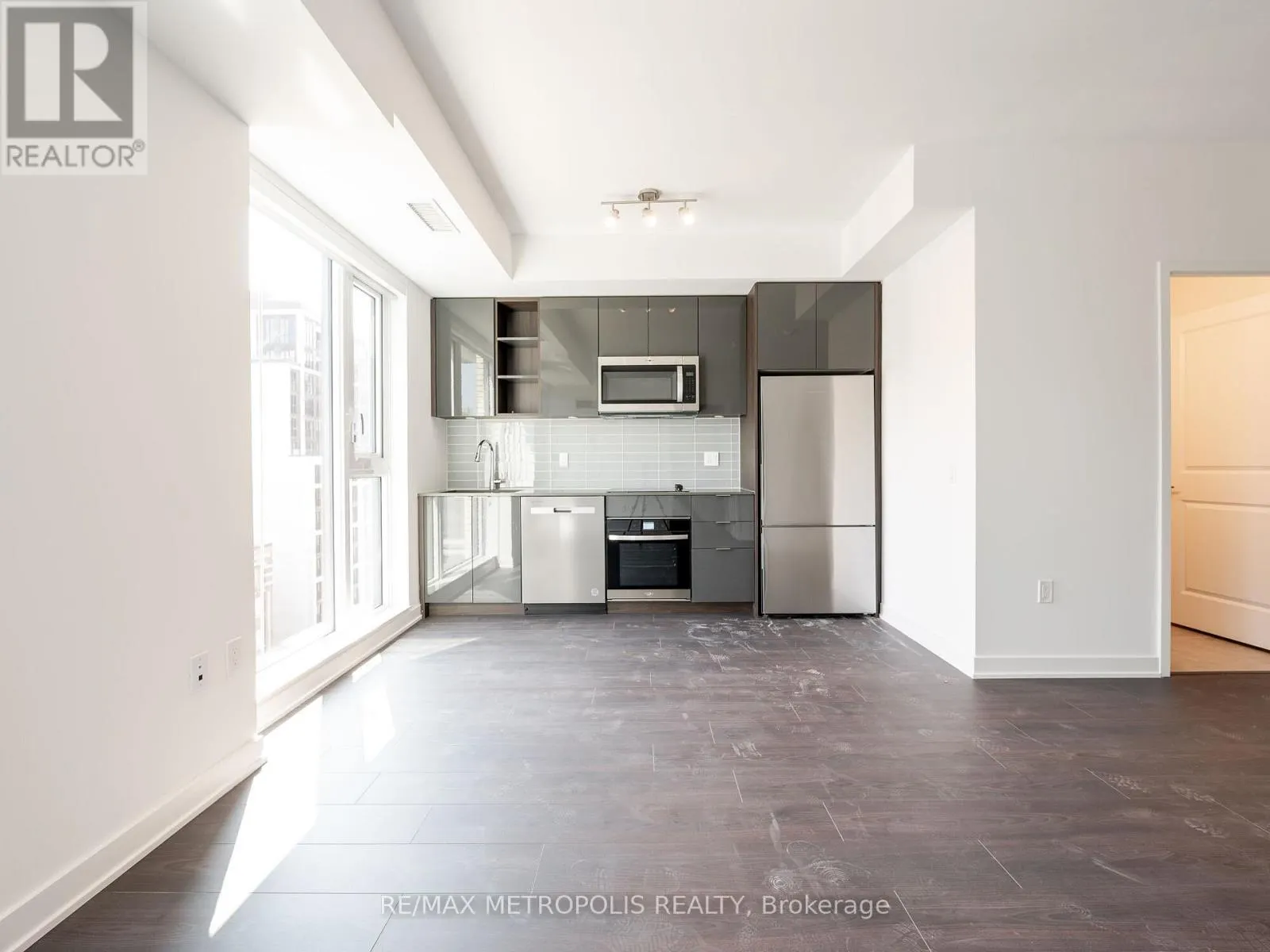 806 - 543 RICHMOND STREET W