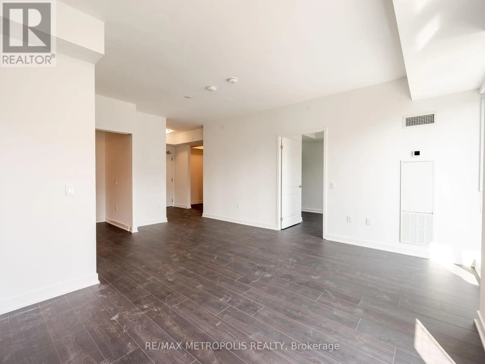 806 - 543 RICHMOND STREET W