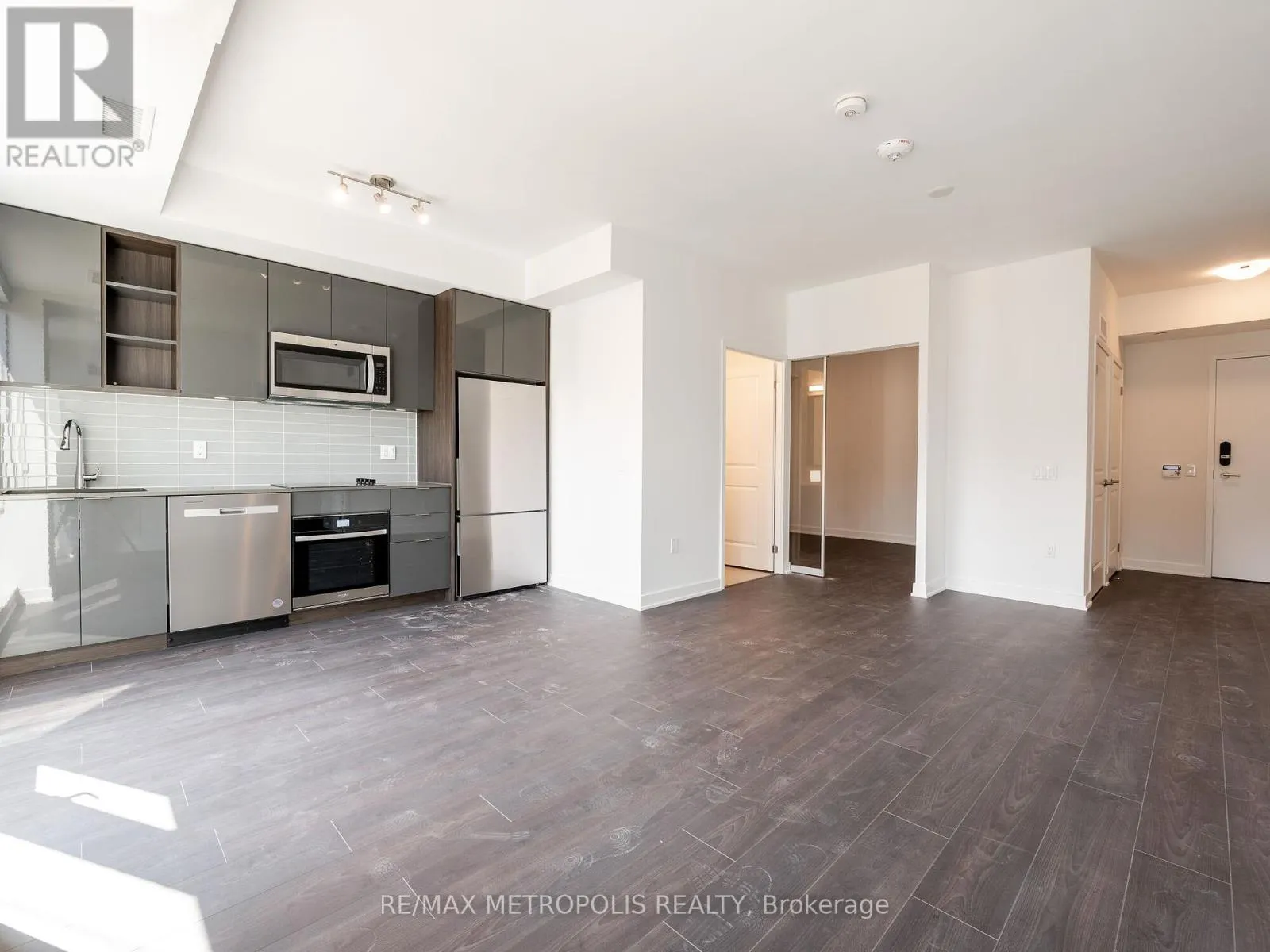 806 - 543 RICHMOND STREET W