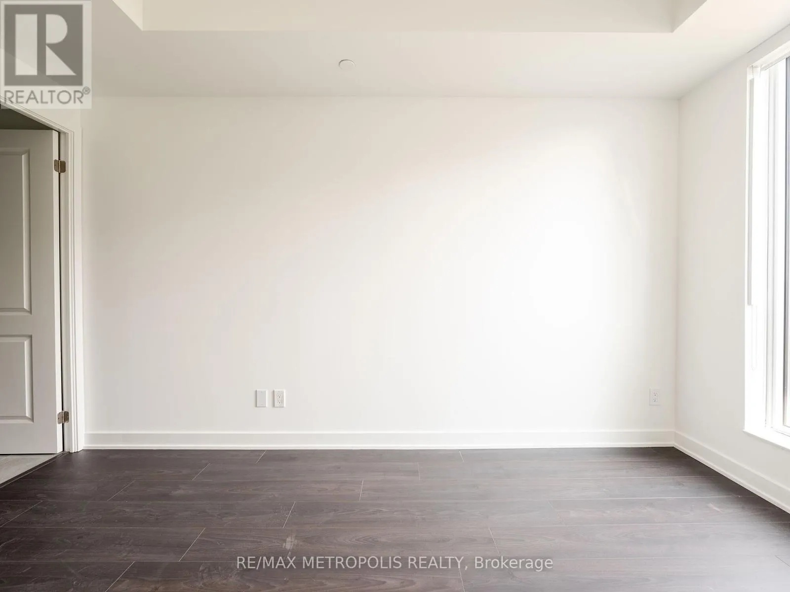 806 - 543 RICHMOND STREET W